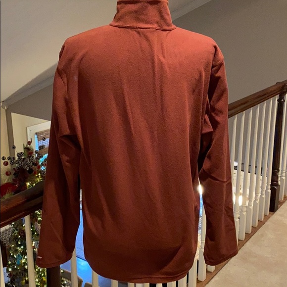 North Face Men’s Pullover - Picture 3 of 3